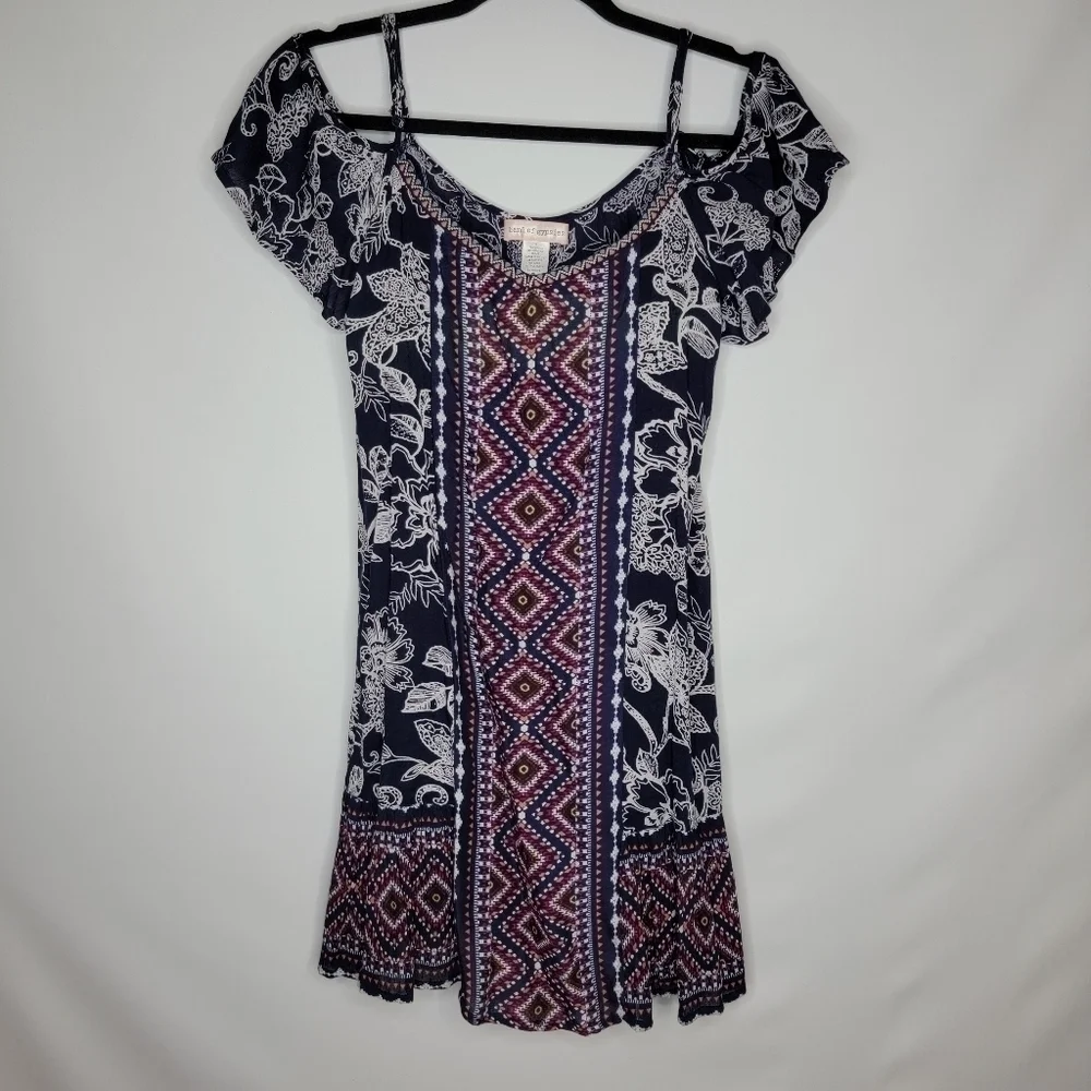 Band Of Gypsies Bohemian Ruffled Top - Picture 7 of 11